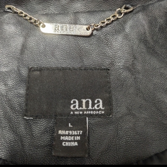 a. n. a Women's Black Faux Leather Moto Jacket Size L - Picture 9 of 10